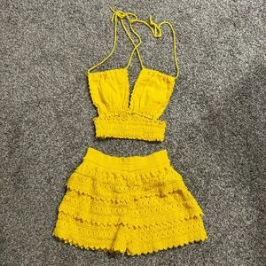 Banana Beach Island Wear 2 Piece Set Cropped Top and Shorts Size Small